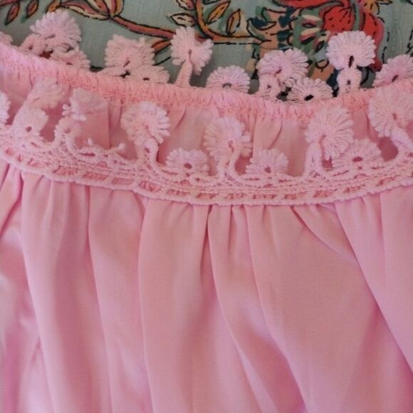 Pretty in Pink Lace Dress - Picture 14 of 14